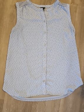 Ann Taylor Top Size Medium